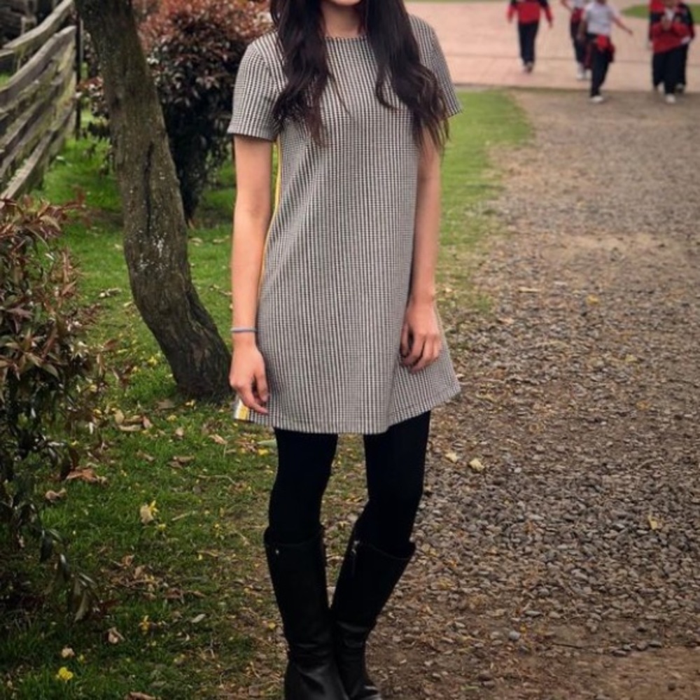 Zara dress short sleeve